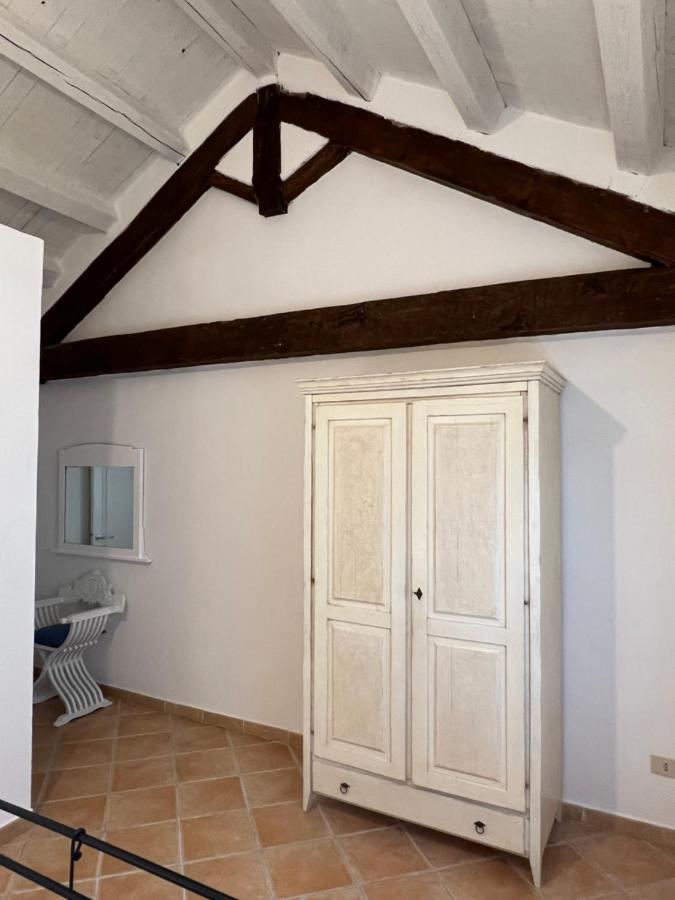 Appartamento Il Paguro A Cala Francese ลามัดดาเลนา ภายนอก รูปภาพ